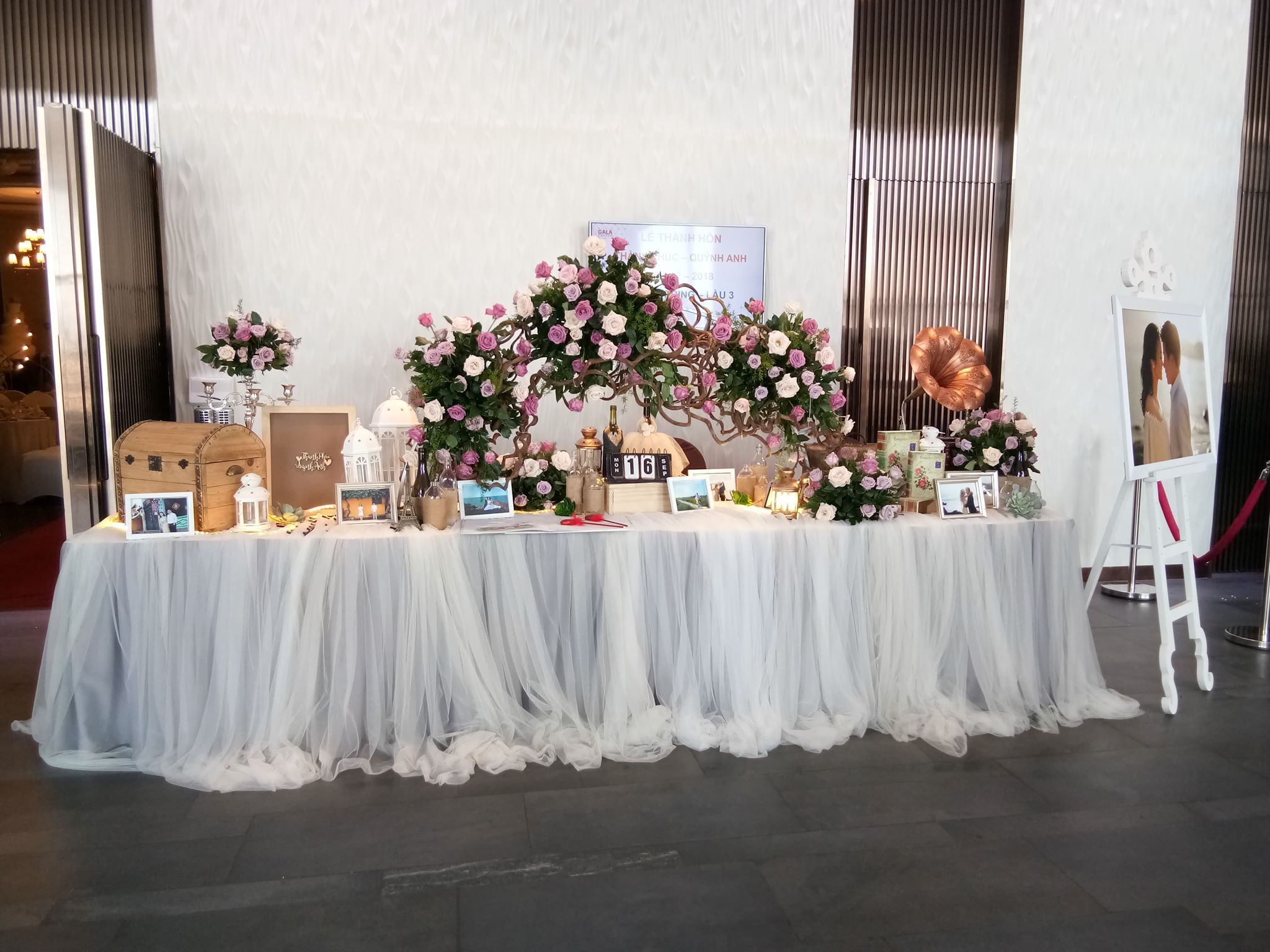 Cách làm hoa giấy cho cổng hoa cưới | Đám Cưới Phong Cách - Wedding Planner - Mỗi Đám Cưới Là Một Câu Chuyện